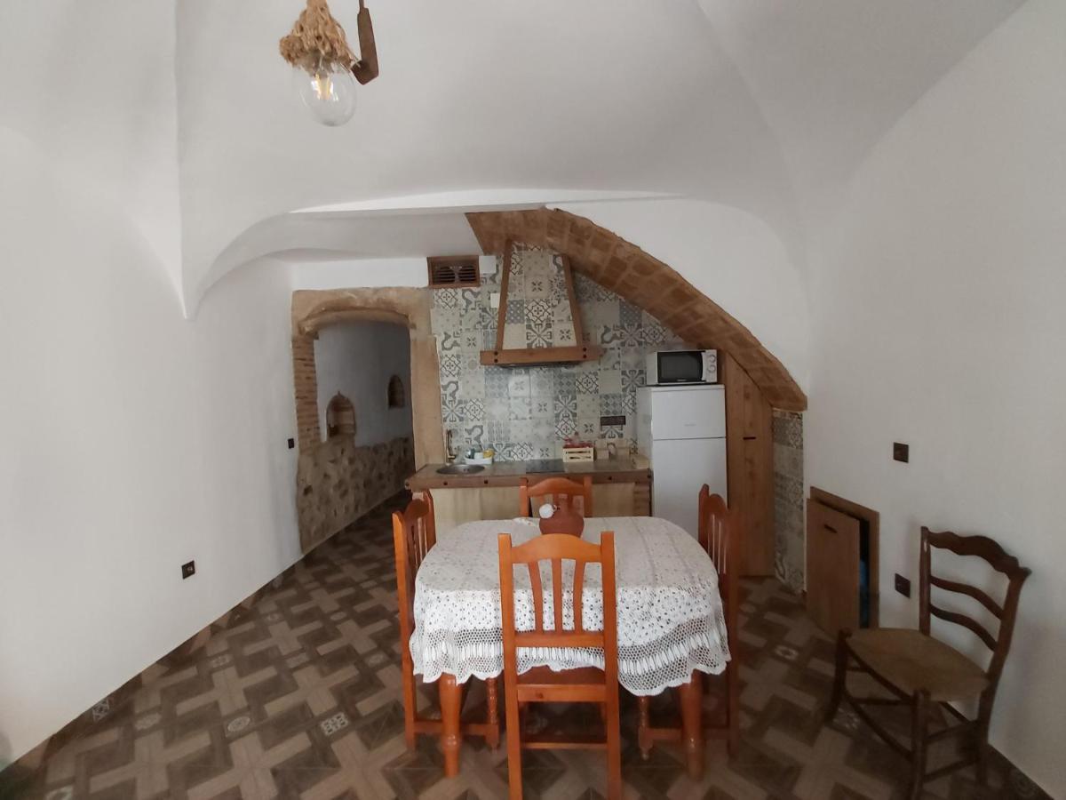 La Casina De Carmina Appartement Arroyomolinos de Montánchez Buitenkant foto
