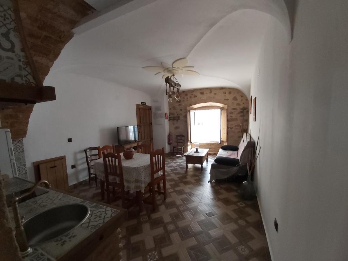 La Casina De Carmina Appartement Arroyomolinos de Montánchez Buitenkant foto