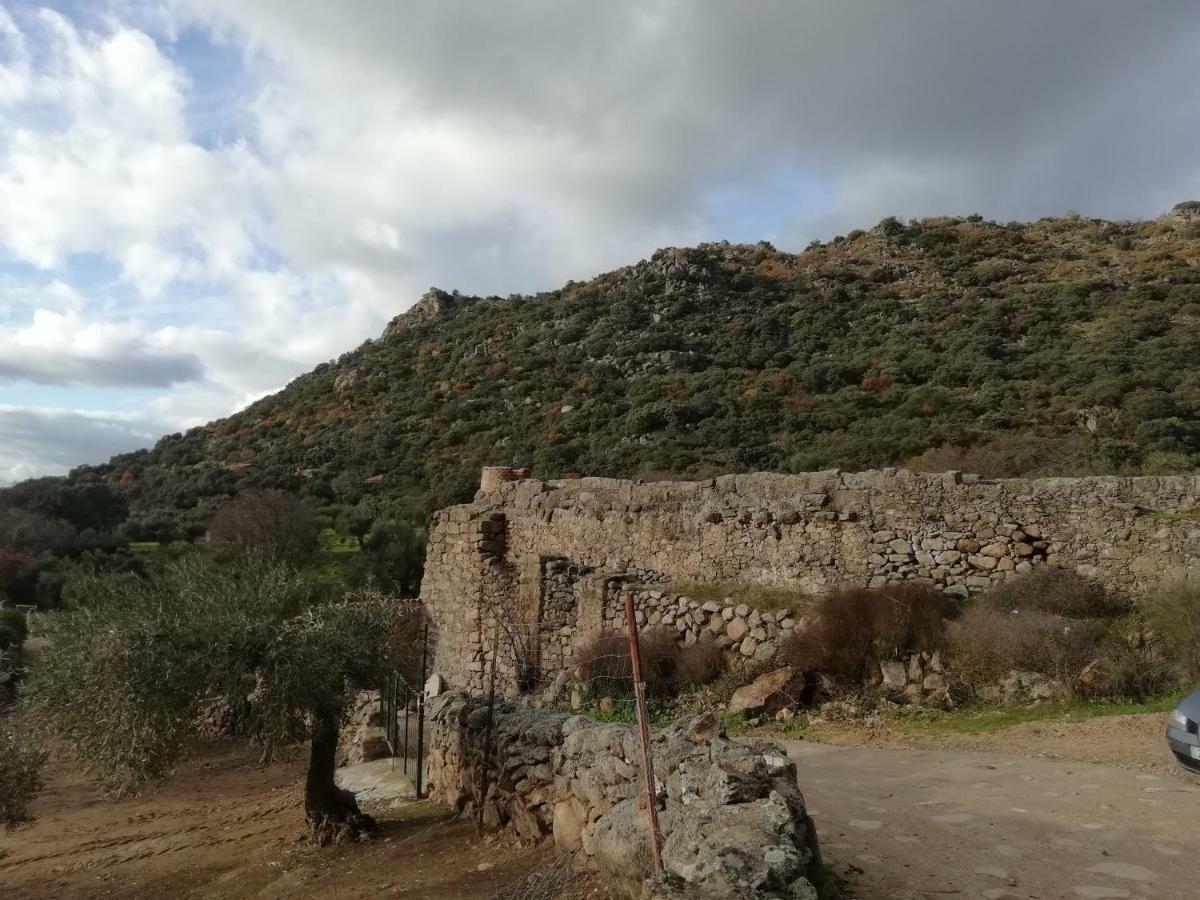 La Casina De Carmina Appartement Arroyomolinos de Montánchez Buitenkant foto